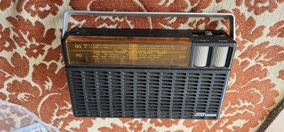 RADIO Saft-Leclanch&amp;eacute; , ANUL 1975 , NEPROBAT . foto