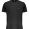 Tricou barba?i cu buzunar ?i decolteu la baza gatului, Negru (Marime: M)