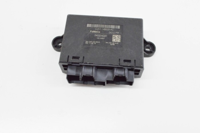 Modul de control ușă st&acirc;nga față FORD FIESTA VII 2019 OEM: LU5T-14B533-AC,LU5T-14C108-AC,LU5T-14F144-AC 18323729