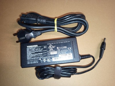Incarcator original laptop Toshiba 19v 4,74a 90w foto