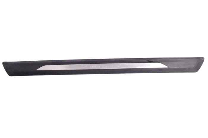 Ornament prag interior dreapta față BMW 4 Coupe F32, F82 2016 OEM: 1840960 17070147