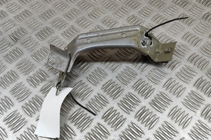 Suport aripa st&acirc;nga față VW PASSAT Variant B8 3G5 2020 OEM: 3G0821141A,3G0809471 | 30434588
