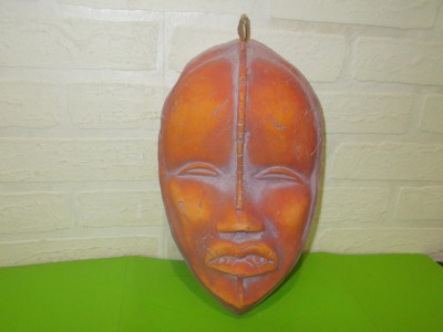 MASCA ceramica , lucrare de arta plastica , colectie (3) foto