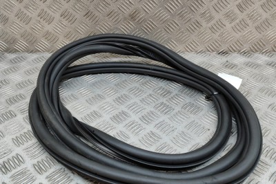 Garnitura ușă st&amp;acirc;nga spate SEAT TARRACO KN2 2023 OEM: 5FJ867913 | 23099720 foto