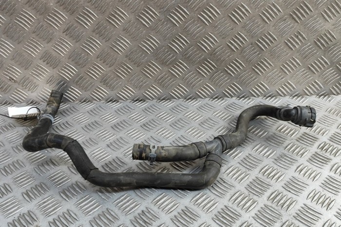 Furtun de lichid de răcire SKODA KAMIQ 2020 OEM: 2Q0122073H | 30970778
