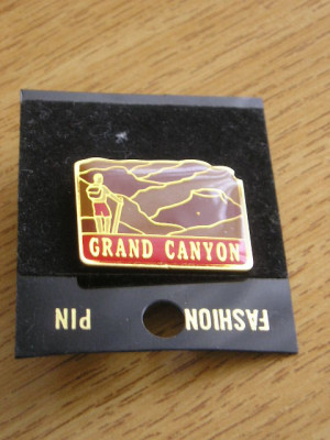 M3 Q 45 - insigna - tematica turism - Grand Canion - SUA foto