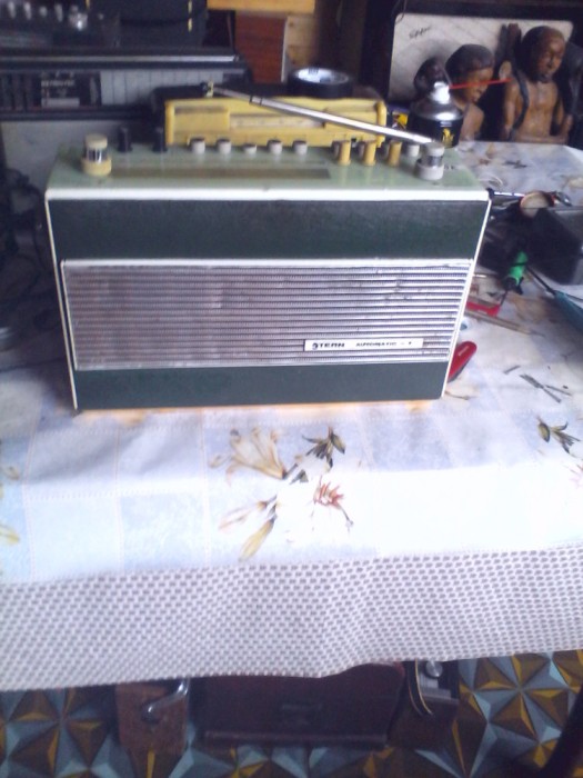 Radio Stern Automatic -N Model R 140-20 An 1973 13 tranzistori