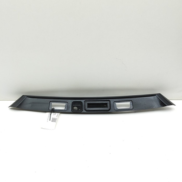 Ornament lampa număr de &icirc;nmatriculare PORSCHE CAYENNE Coupe 9YB 2024 OEM: 9Y3827574E,6V0827566 32632681