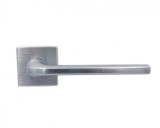 M&acirc;ner ușă interior M1046, crom satinat, rozetă yală, Italia, aluminiu, 50x50mm