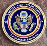 QW20 16 - Medalie / coin tematica diplomatica - Ambasada SUA din Romania - 25 ani de parteneriat strategic
