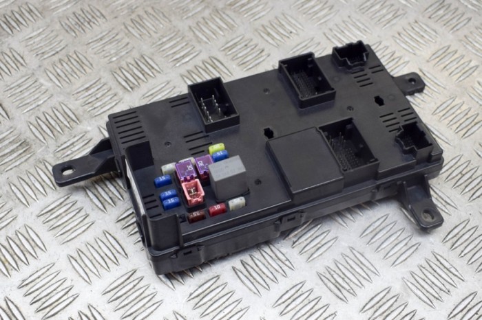 Modul panou de siguranțe KIA CARNIVAL / GRAND CARNIVAL III VQ 2006 OEM: 91958-4D080 14320239