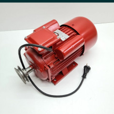 Motor Electric 4 Kw 220V 3000 rot min monofazat 5.5 Cp TransGratuit foto