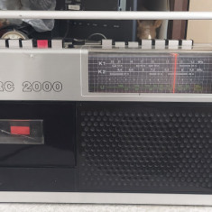 RADIOCASETOFON ITT RC 2000 , FUNCTIONEAZA DOAR RADIO .