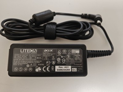 Incarcator Acer Aspire One A110 19V 1.58A 30W mufa 5.5x1.7mm foto