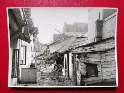 Romania Bucuresti 1944 dupa bombardament locuinte muncitoresti 11,5x8,5 cm(2) foto