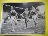 HOPCT 542 K - FOTOGRAFIE VECHE-D= 18/13 CM-PROBA 1500 METRI MECIUL INTERNATIONAL ATLETISM -SPORT-1947-FOTO AGENTIA NEW YORK TIMES PHOTOS 1947