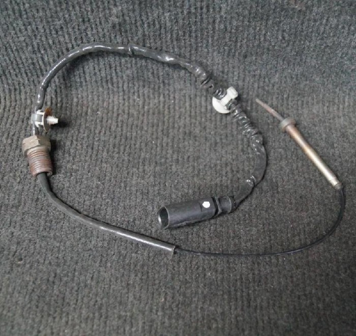 Senzor de temperatură AUDI A4 8K2, B8 2010 OEM: 03L906088AQ | 2096990