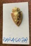 QW9 N9 23 - insigna - tematica sport - cluburi sportive La Liga Spania - Zaragoza - placata cu aur de 24 de carate