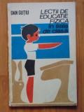 Lectia de educatie fizica in sala de clasa Dan Gutiu