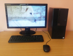 Sistem Desktop (unitate, monitor, periferice) foto