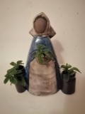 Vaza ceramica albastra sub forma femeie cu flori by Elsi Bourelius Jie Gantofta