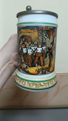 Halbe portelan rare foto