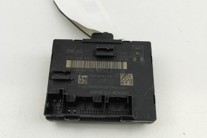 Modul de control ușă dreapta spate AUDI A3 Sportback 8VA, 8VF 2018 OEM: 5Q0959595E,5Q0959595B | 30826039