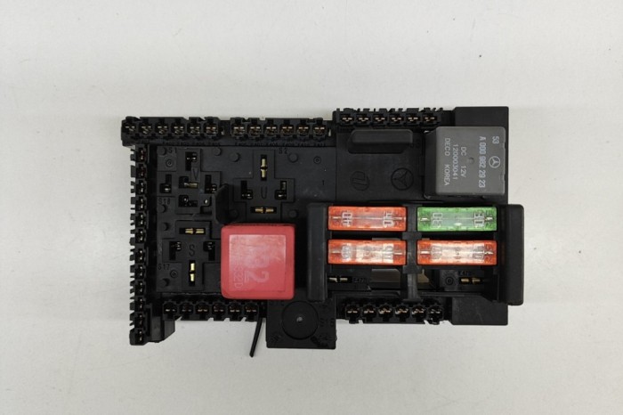 Modul panou de siguranțe MERCEDES-BENZ C T-Model S205 2019 OEM: A2139068701 23087798