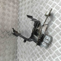 Suport aripa dreapta față AUDI Q7 4M 2017 OEM: 4M0821168A,4M0821432,4M0821138B,4M0821132C 29373697