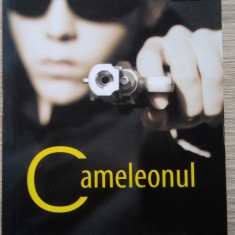 George Arion / CAMELEONUL (Colecția Crime Scene)