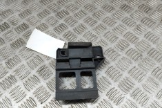 Suport bara de protecție dreapta față MERCEDES-BENZ SPRINTER 3,5-t Furgon 906 2012 OEM: A9068850263 22312914