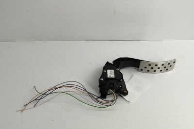 Pedala de accelerație RENAULT CLIO IV BH_ 2013 OEM: 180026380R | 29403436 foto