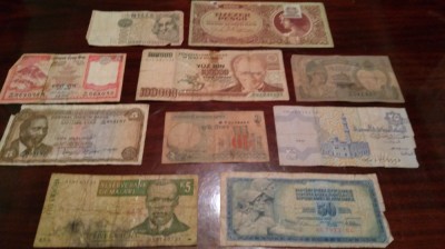 10 bancnote rupte, uzate, cu defecte (cele din imagine) #27 foto