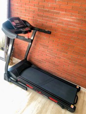 Banda de alergat BodyFit - Conditii excelente! foto