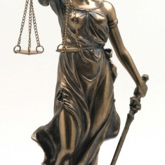 Justitia- statueta din rasini speciale WU75802A4