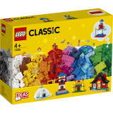LEGO&reg; Classic - Caramizi si case (11008)