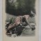 TANARA CU ROCHIE ROZ , LA RAU , CARTE POSTALA ILUSTRATA , COLORIZATA , CLASICA