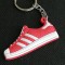 Breloc tenisi Adidas ROSU colectia primavara vara accesorii unisex