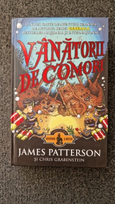 VANATORII DE COMORI - James Patterson foto