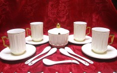 SET SERVICIU CAFEA CESTI FARFURII ZAHARNITA SI LINGURITE PORTELAN