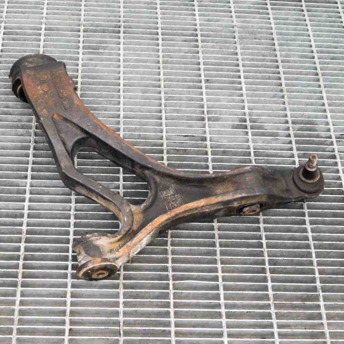 Braț inferior dreapta față PORSCHE CAYENNE 9PA 2007 OEM: 7L0407154C