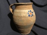Arta si Traditie - Veche oala / vas cu flori albastre model deosebit din zona argesului / Muntenia