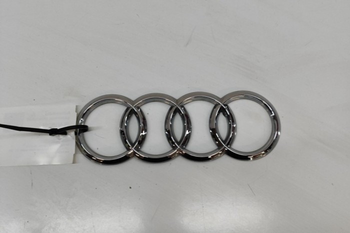 Emblema producător auto AUDI A5 F53 2017 OEM: 8R0060306 31227462