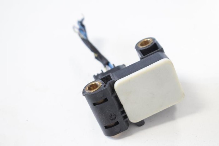 Senzor de impact lateral dreapta BMW 3 Coupe E92 2009 OEM: 6956485 4145167