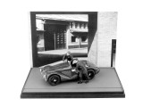 Macheta auto Ferrari 125 1947+2 mecanici alb/negru, 1:43 Brumm