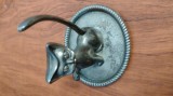 Scrumiera din metal, cu pisica, argintata