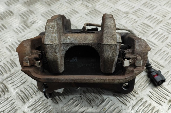 Etrier de fr&acirc;nă dreapta față VW ID.3 E11 2021 OEM: 1EA615124 23088230