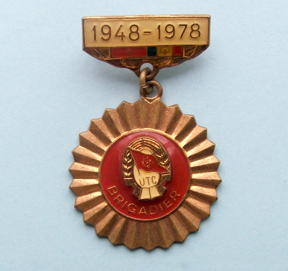 Insigna UTC - BRIGADIER 1948 - 1978 | arhiva Okazii.ro