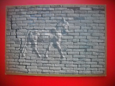 HOPCT 5341 TAUR PE CARAMIDA GLAZURATA -VECHIUL BABILON-MUZEUL IST .IRAK-ASIA-NECIRCULATA foto