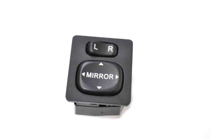 Comutator TOYOTA RAV 4 II _A2_ 2004 OEM: 769746F 11659663